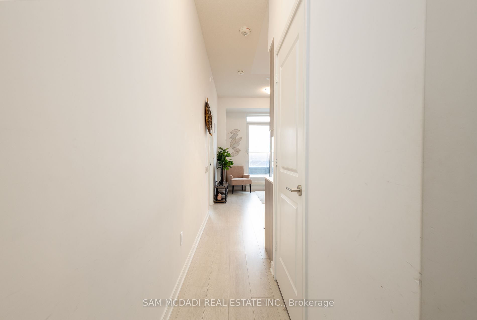 8 Nahani Way, #505