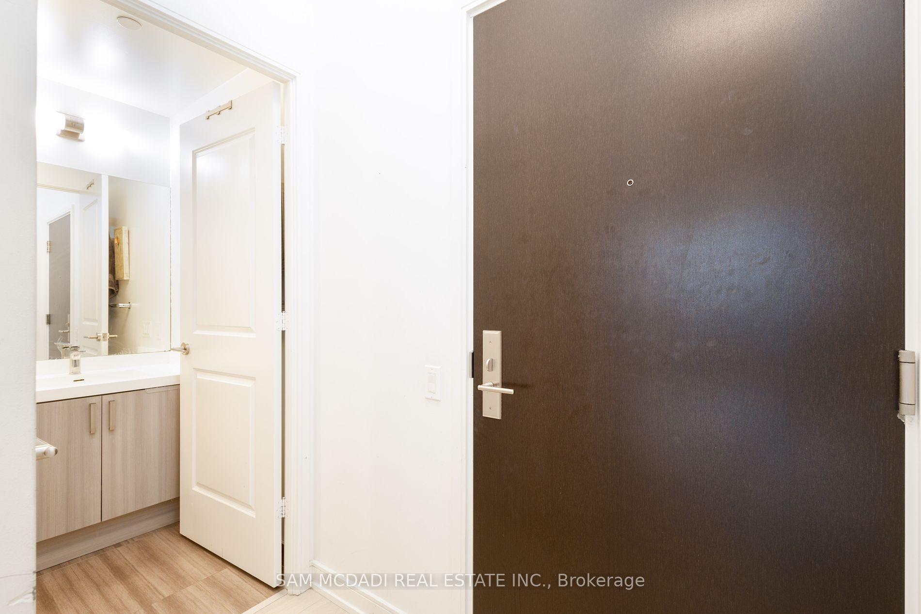 8 Nahani Way, #505