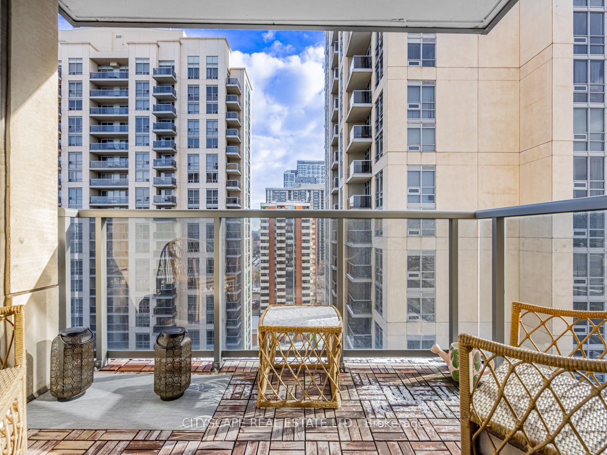 1 Michael Power Pl, #1603