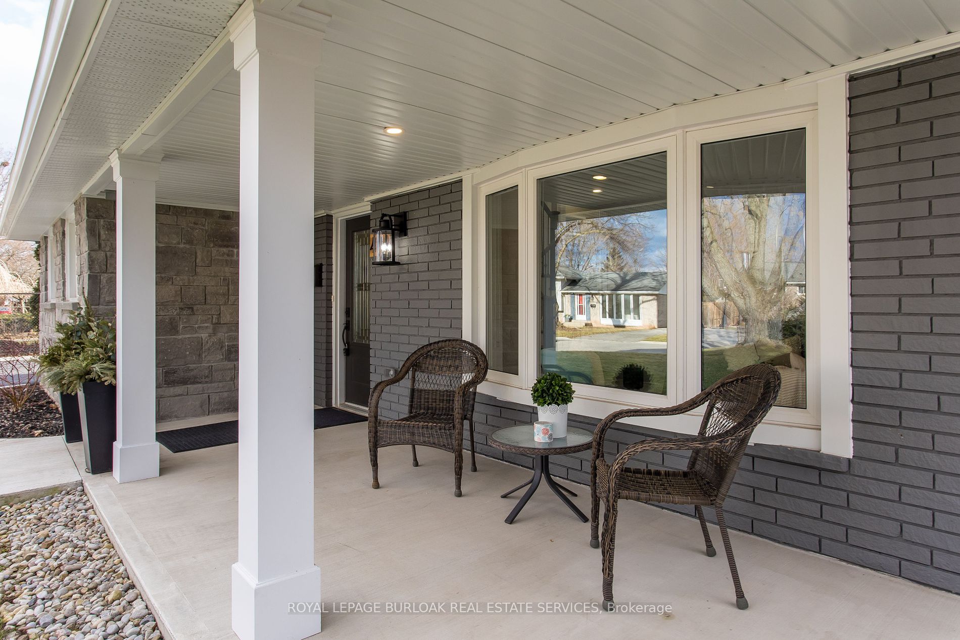 404 Erindale Dr