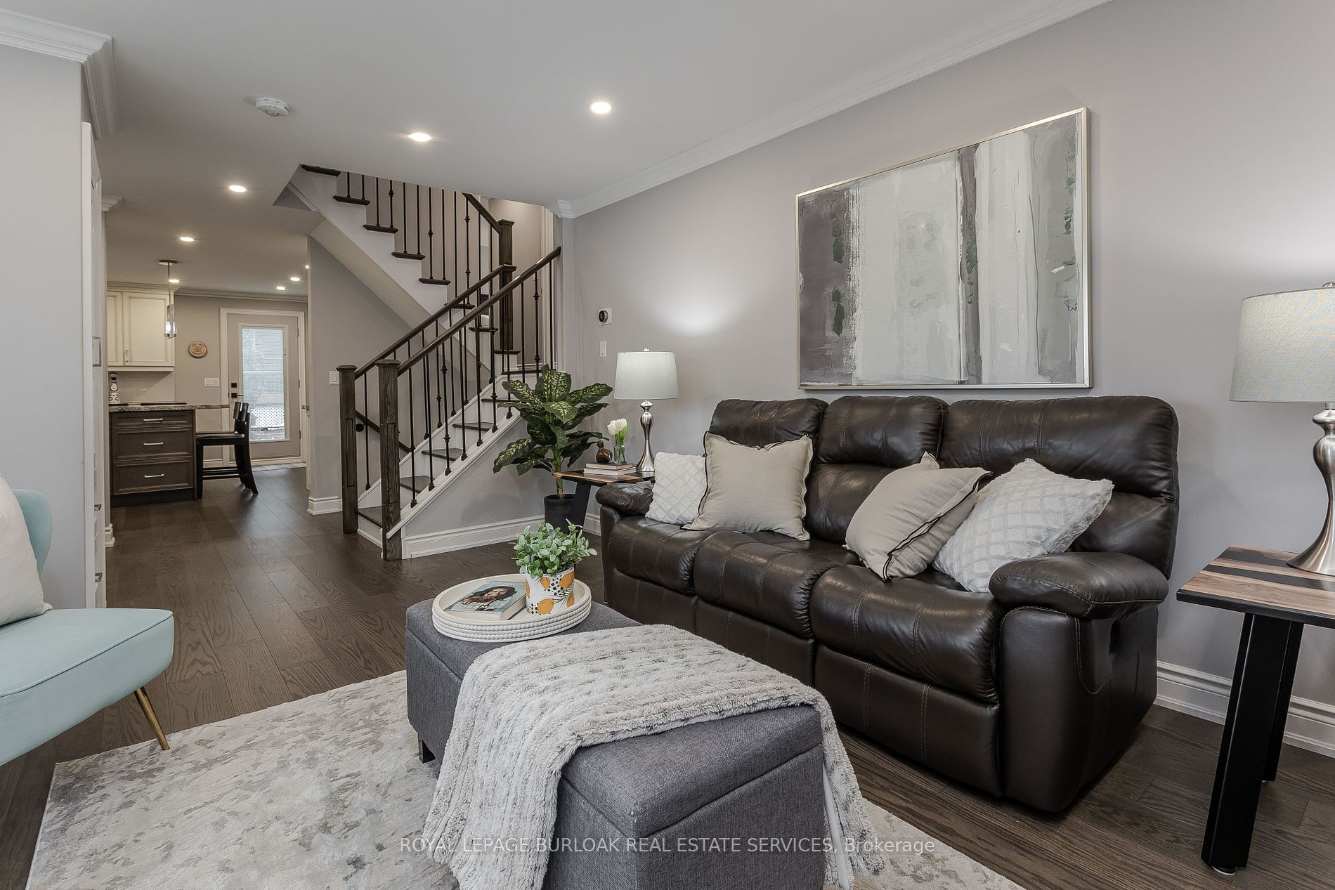 404 Erindale Dr