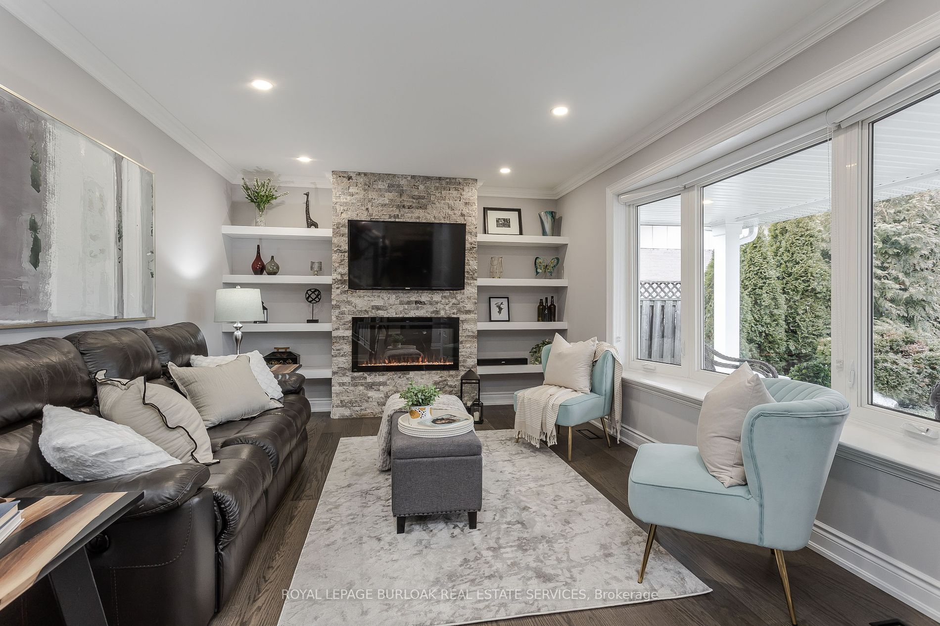 404 Erindale Dr