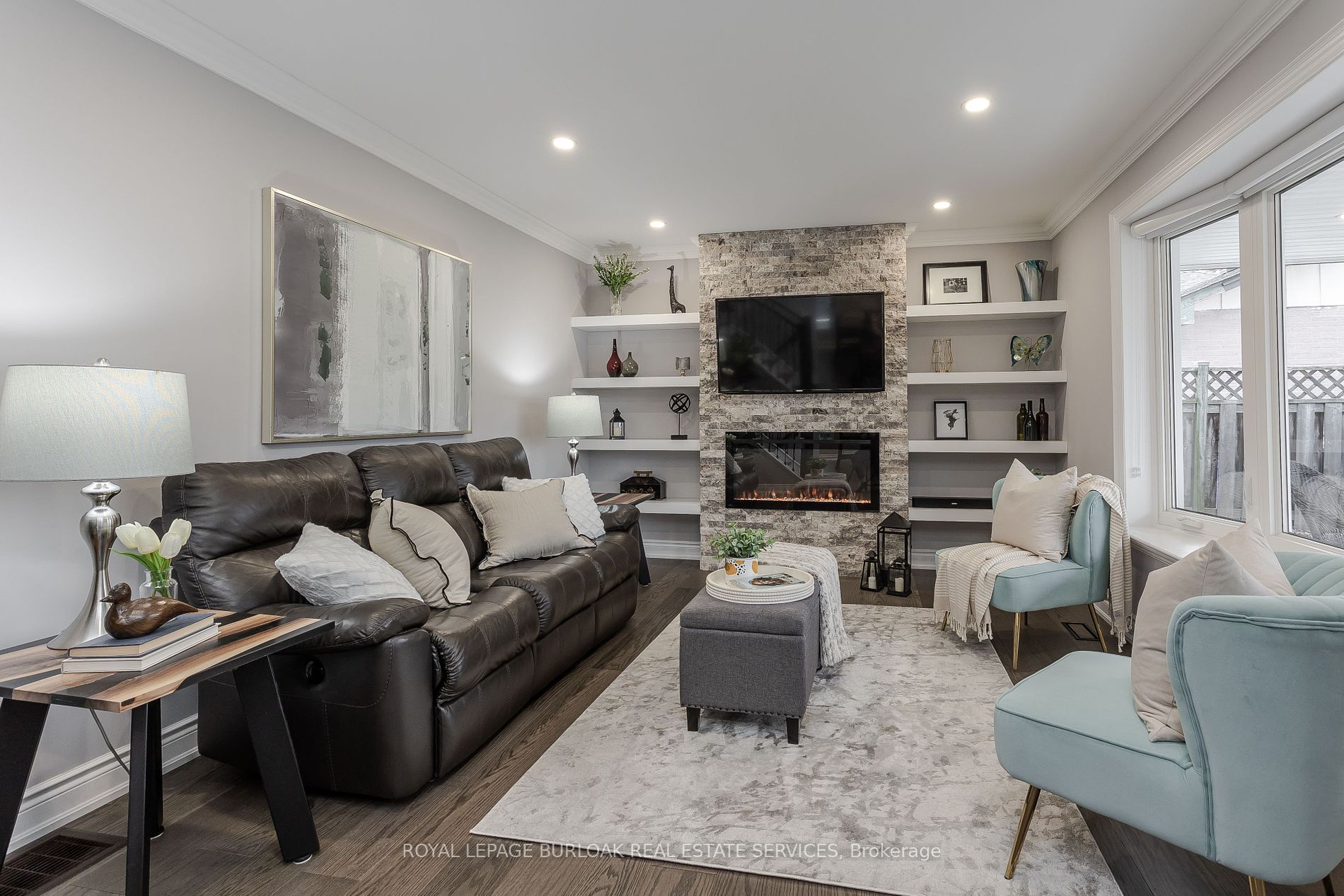 404 Erindale Dr