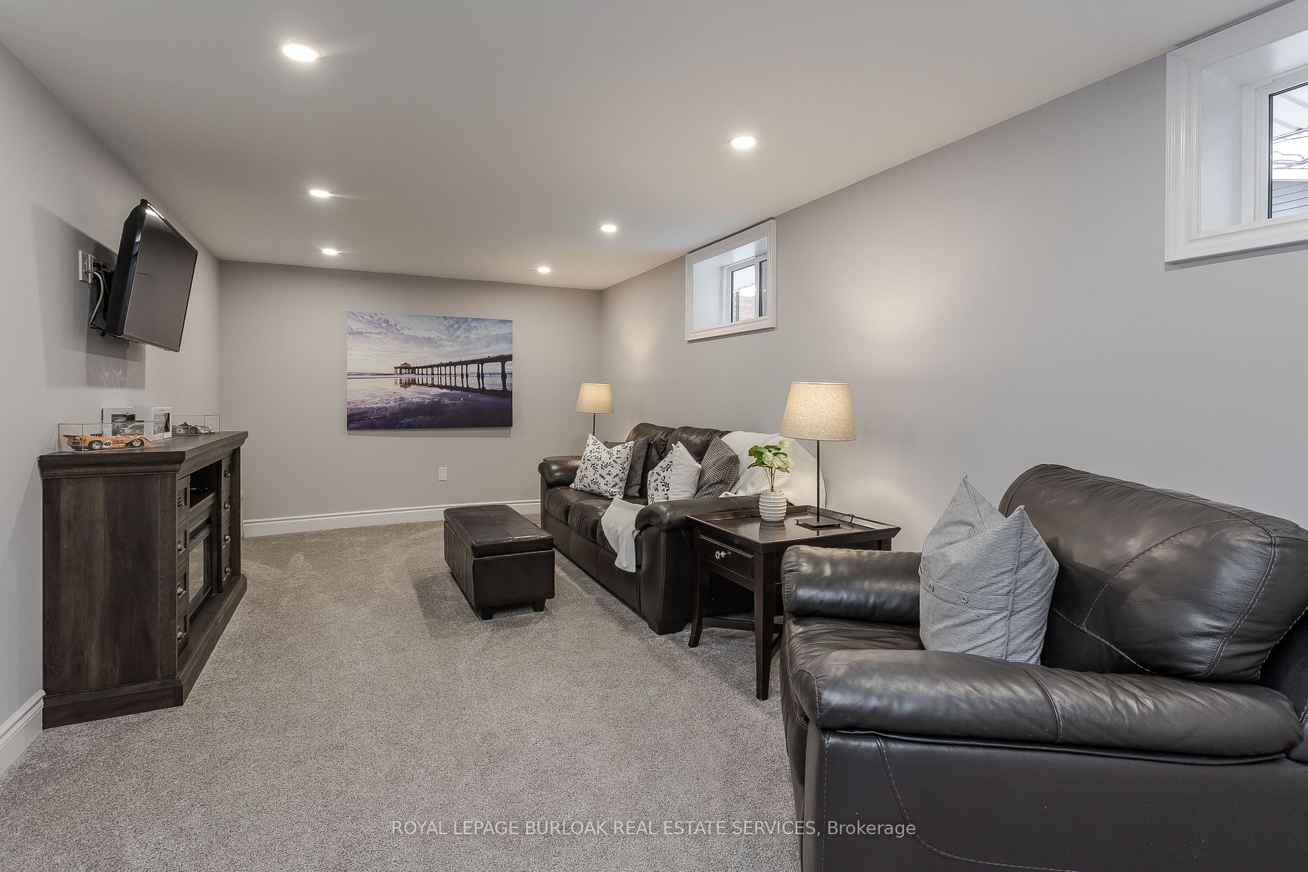 404 Erindale Dr