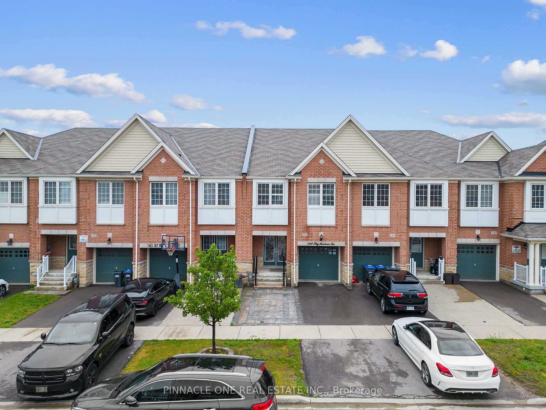 142 Sky Harbour Dr