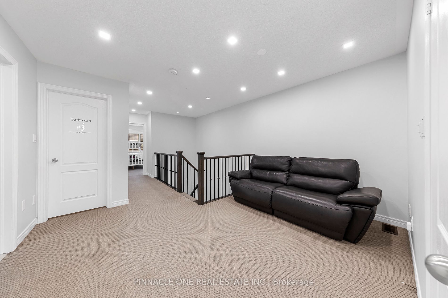 142 Sky Harbour Dr