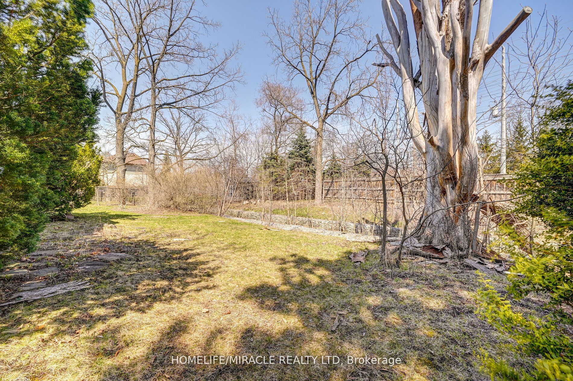 1235 Old River Road