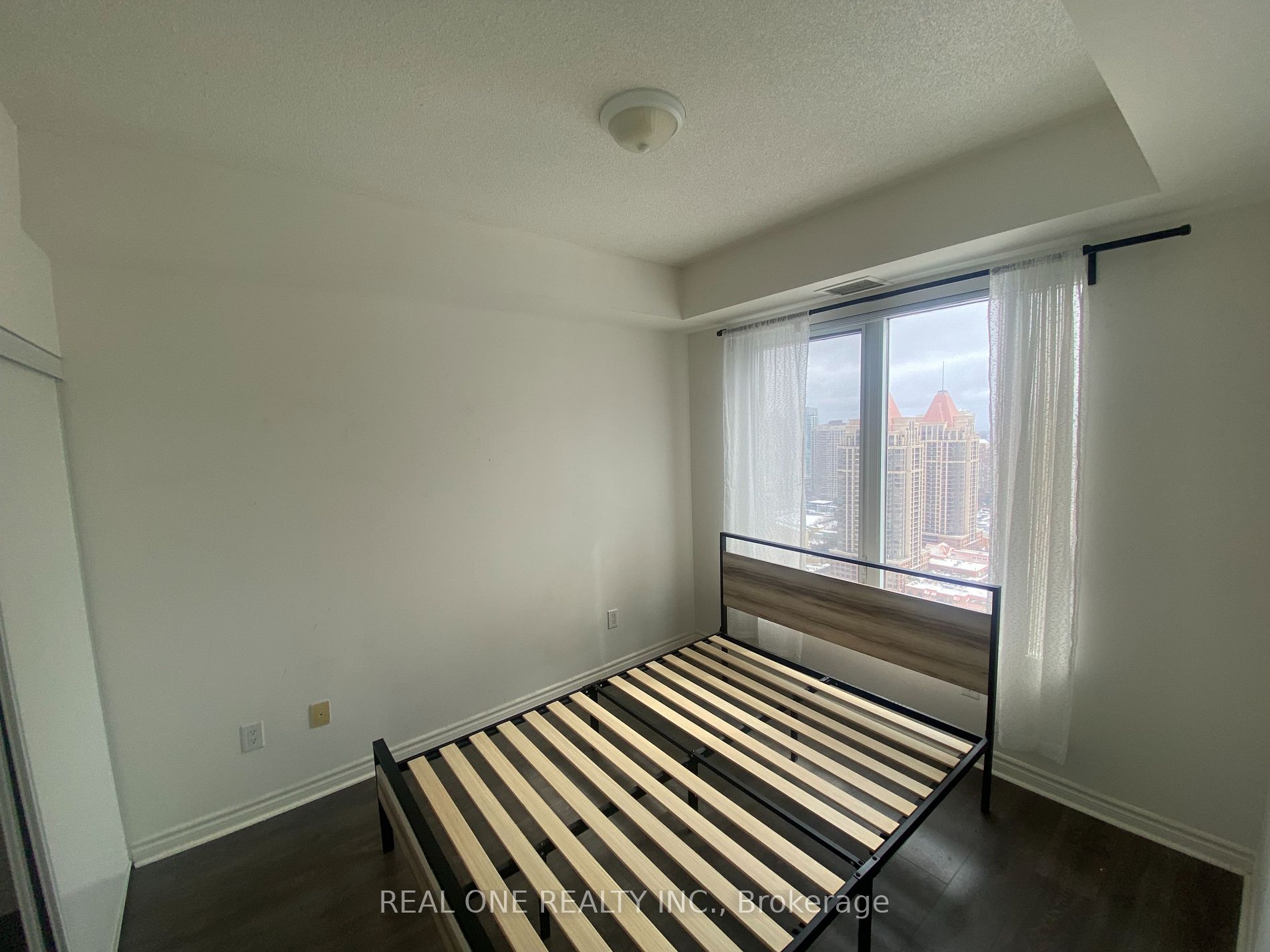 385 Prince Of Wales Drive, #3006