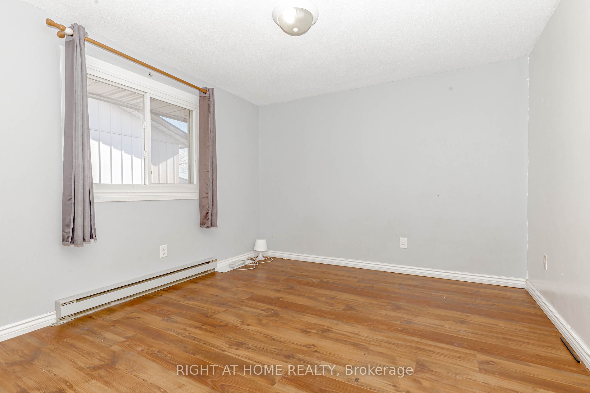 17 Hedley Court