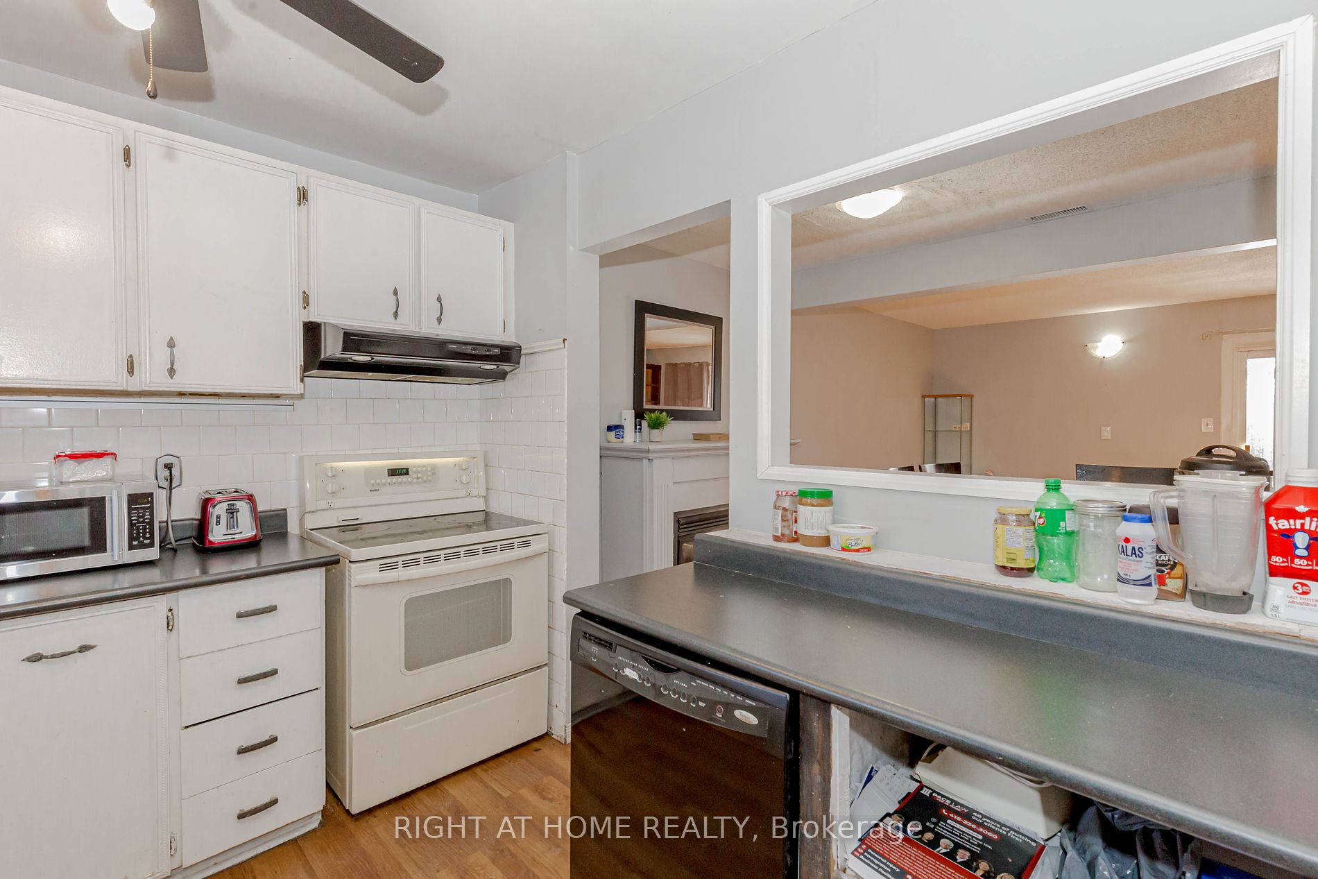 17 Hedley Court