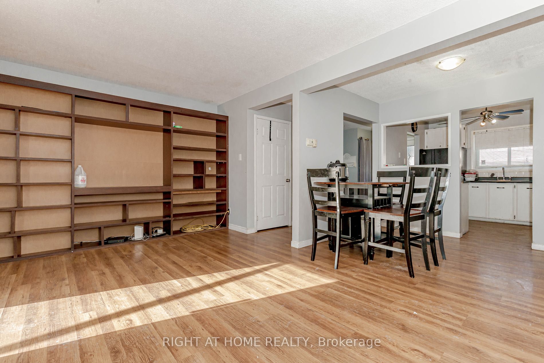 17 Hedley Court