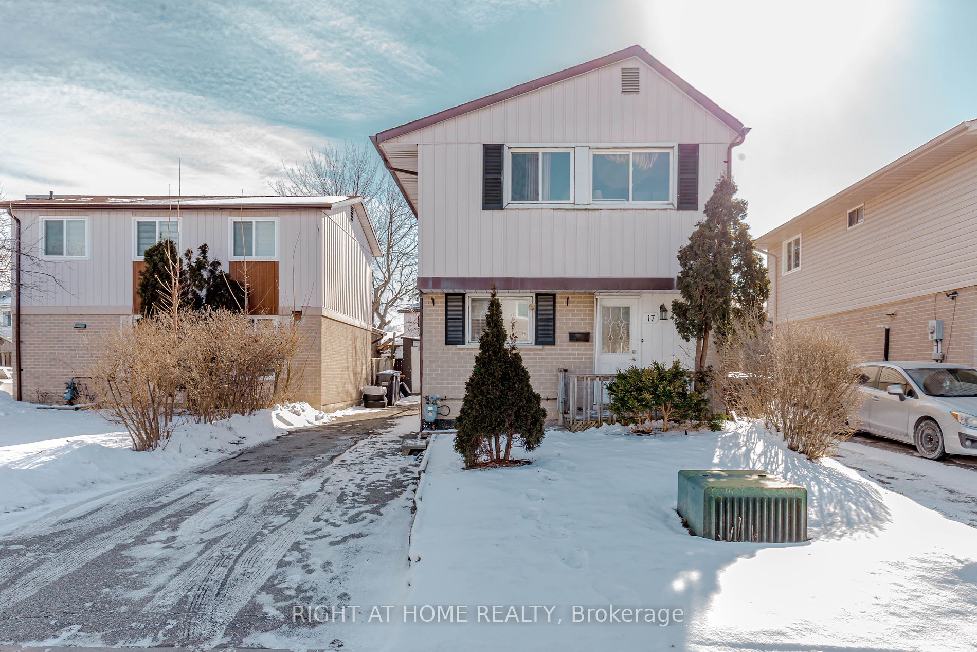 17 Hedley Court