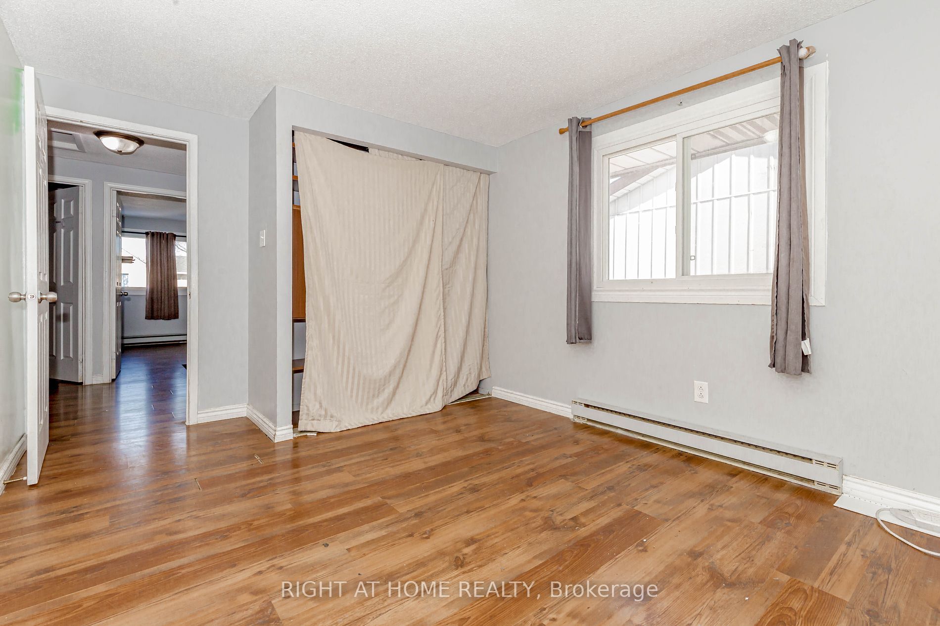 17 Hedley Court