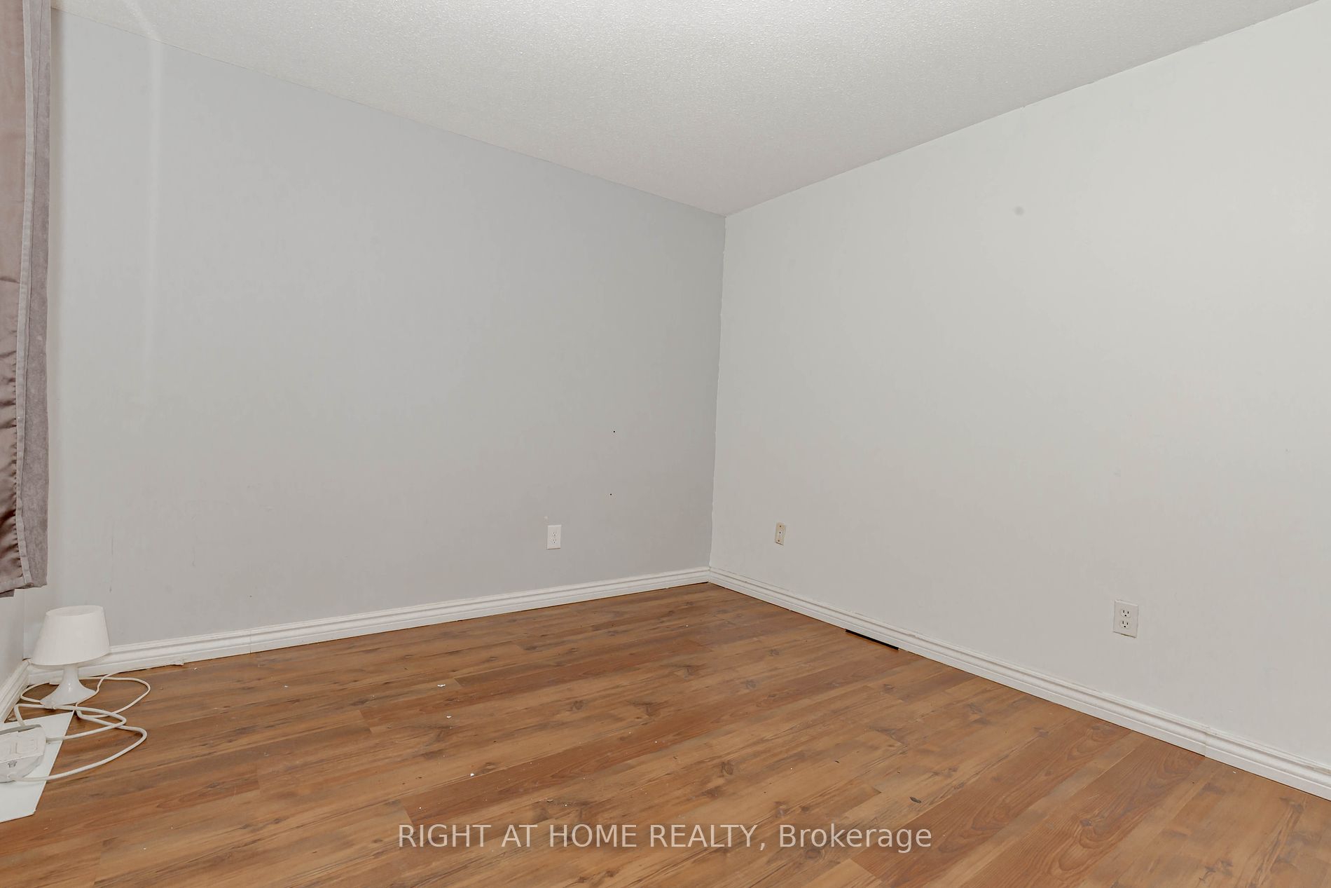 17 Hedley Court