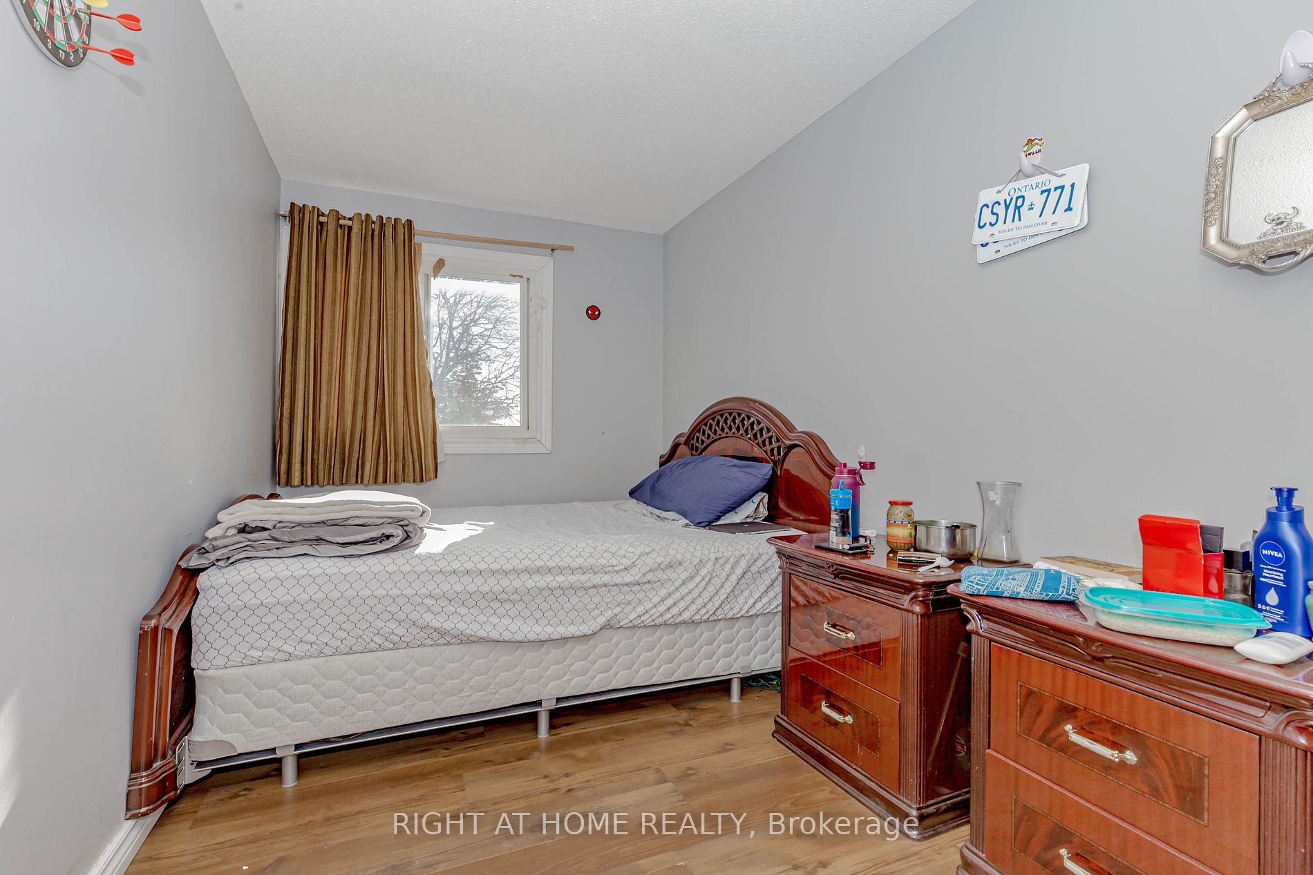 17 Hedley Court