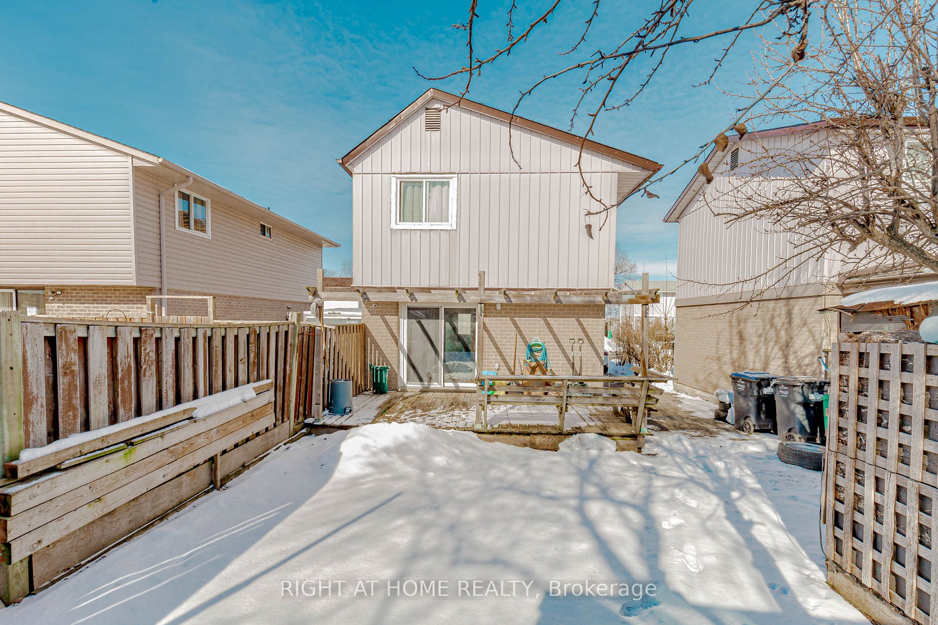 17 Hedley Court