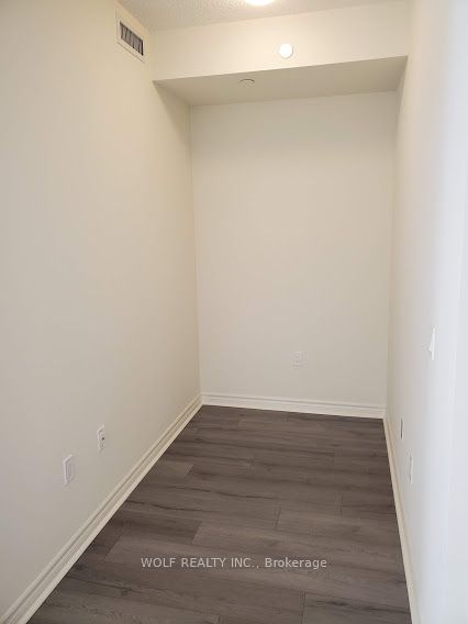 349 Rathburn Road W, #709
