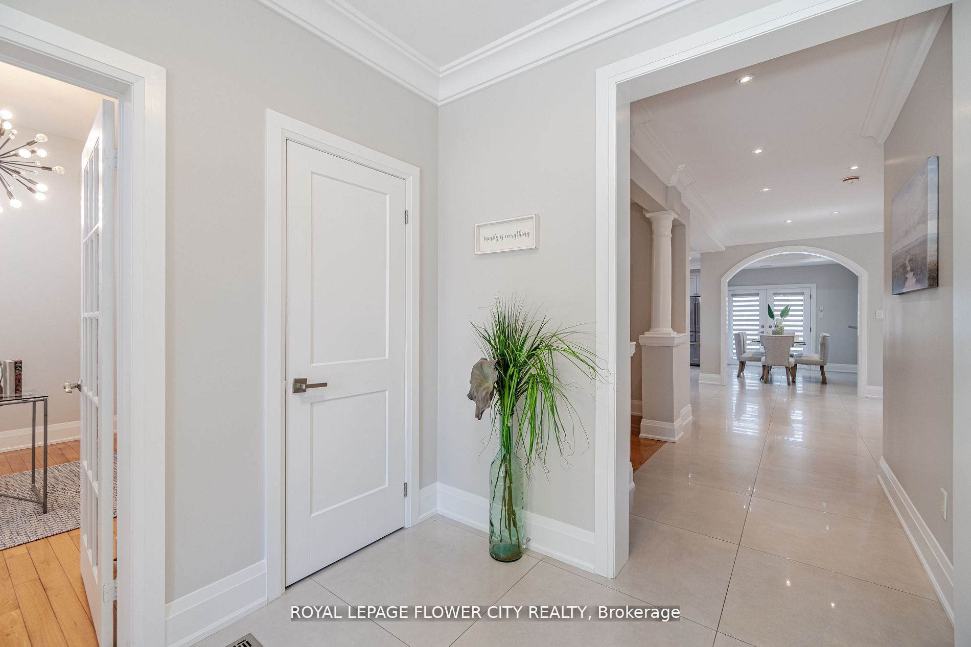 36 Louvain Dr