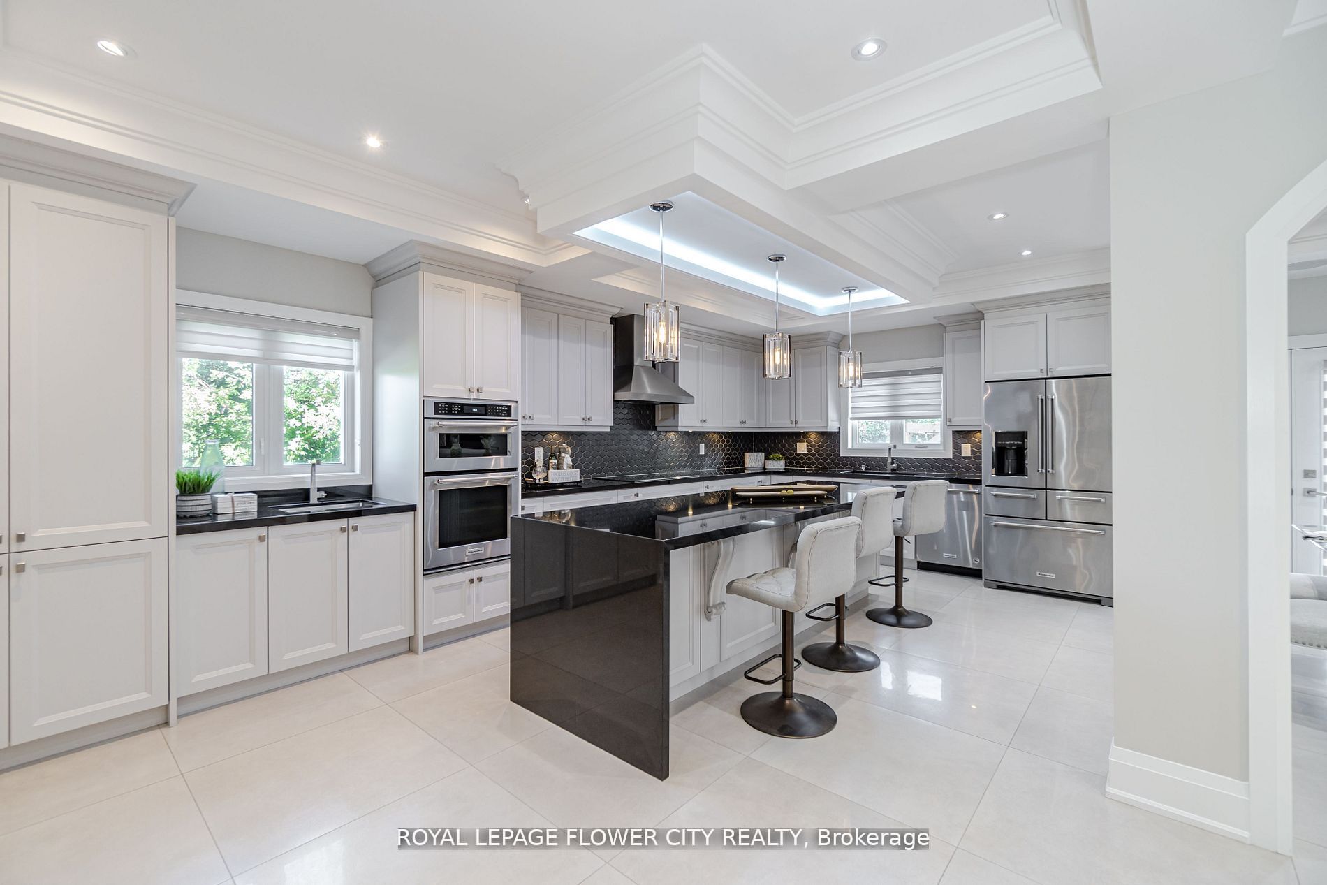 36 Louvain Dr
