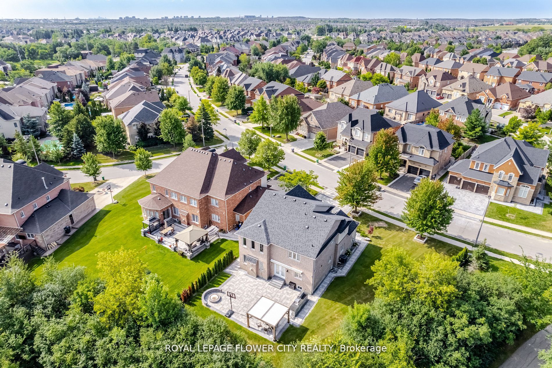 36 Louvain Dr
