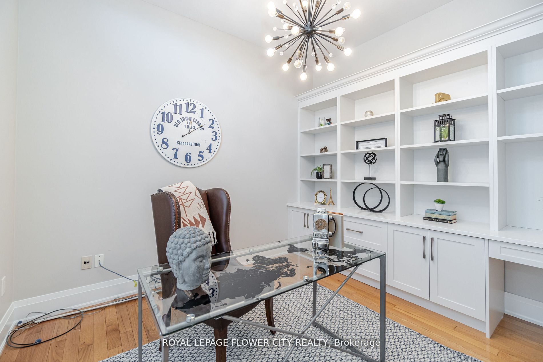 36 Louvain Dr