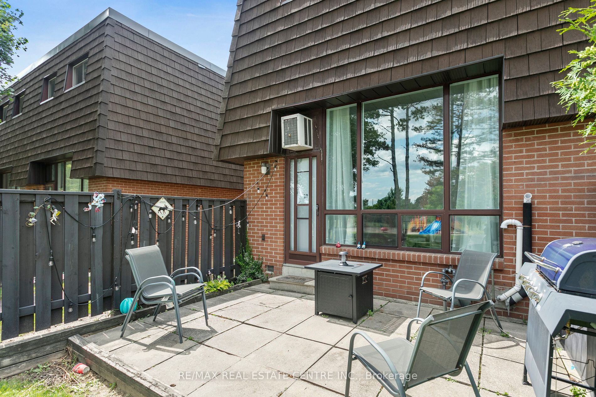 94 Darras Crt, #77