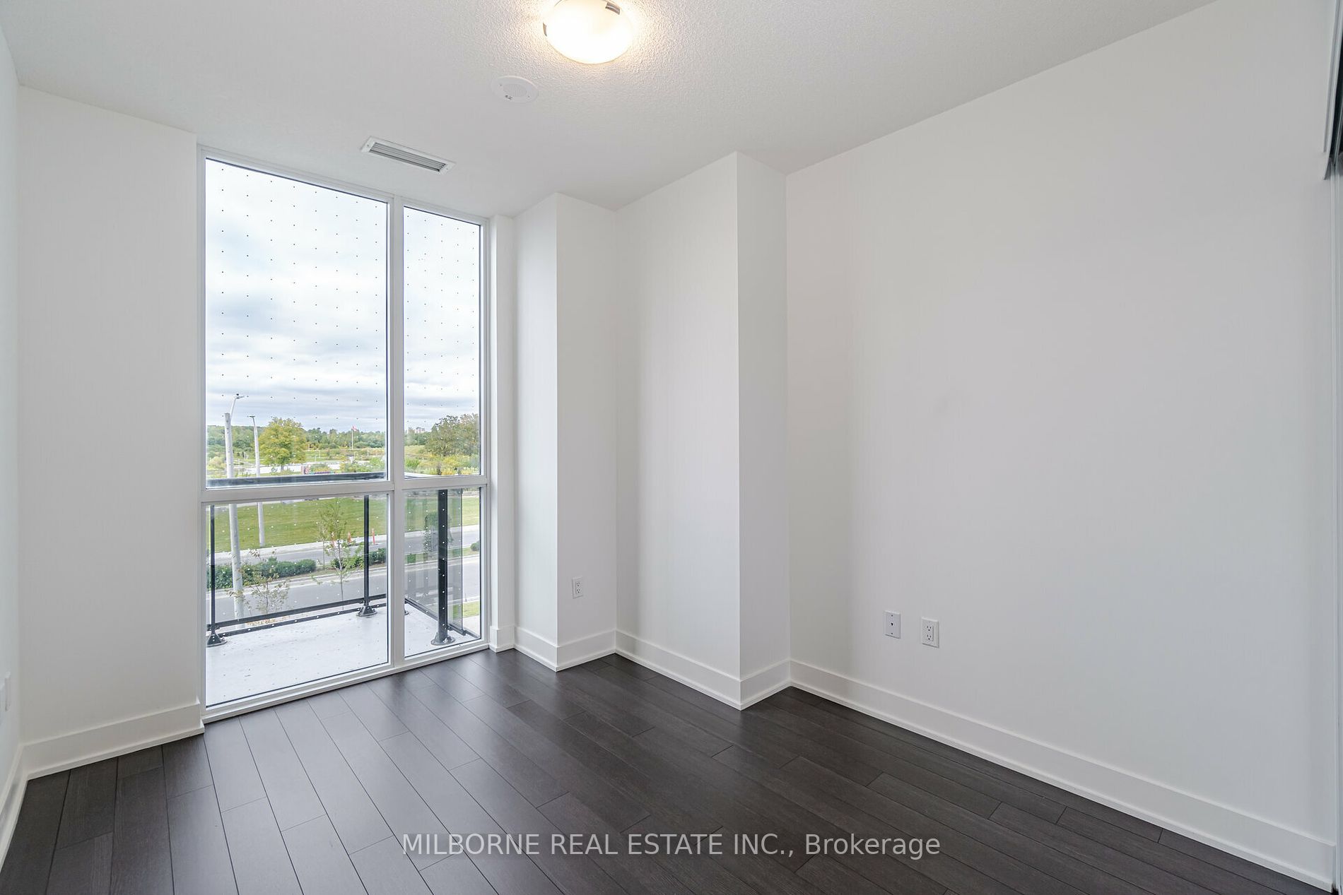60 George Butchart Dr, #119