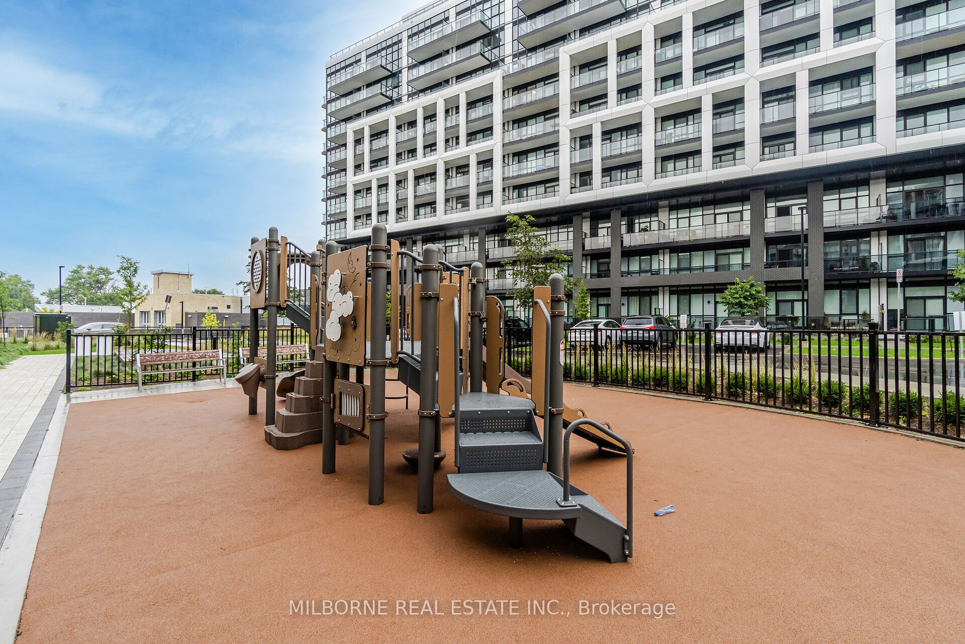 60 George Butchart Dr, #119