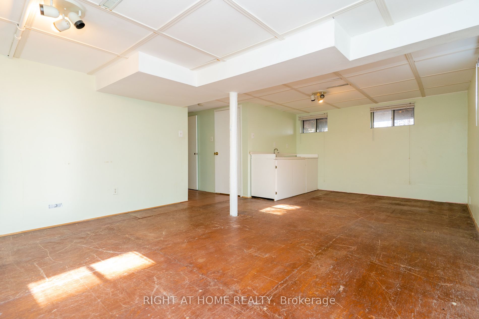 1045 Deta Road