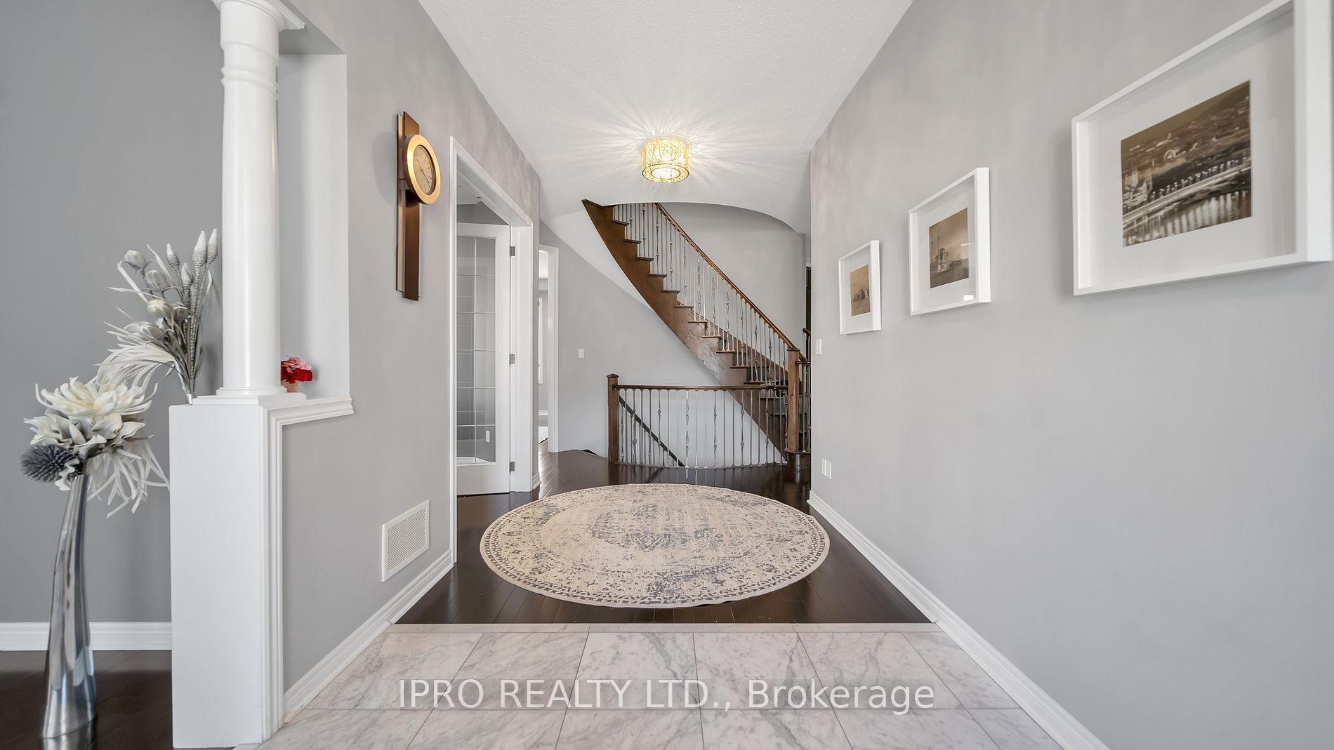4 Quatro Crescent