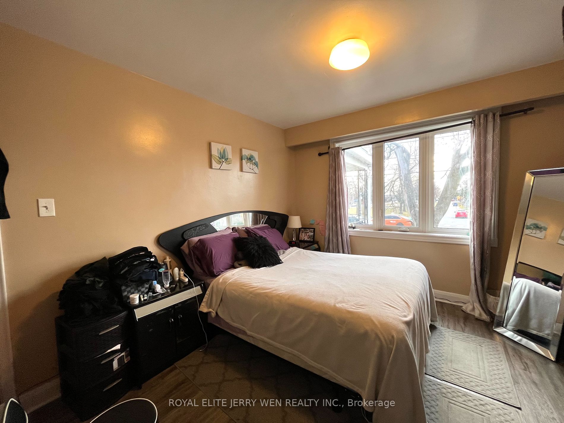 999 Caledonia Road