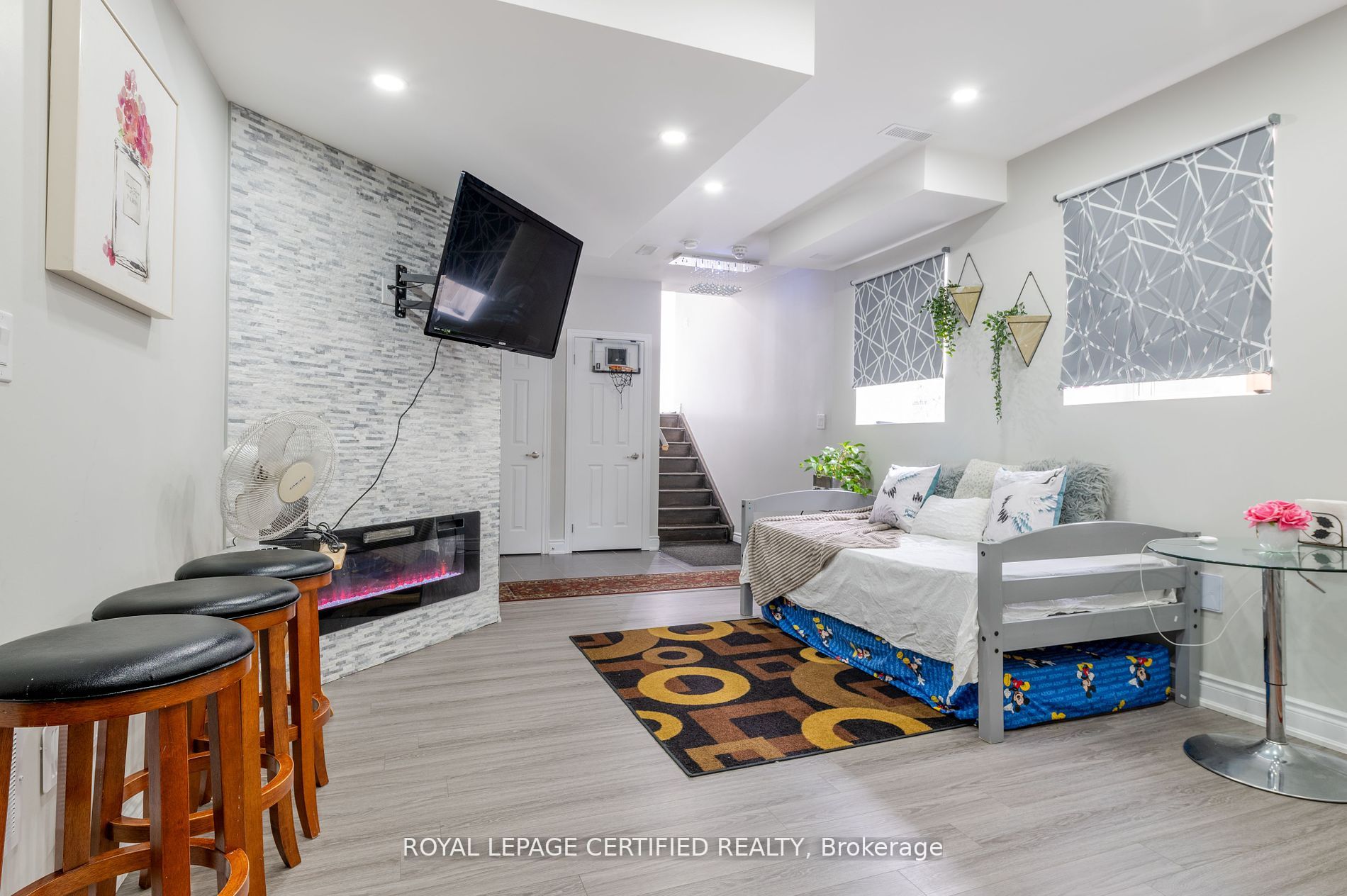 11 Brethby Street