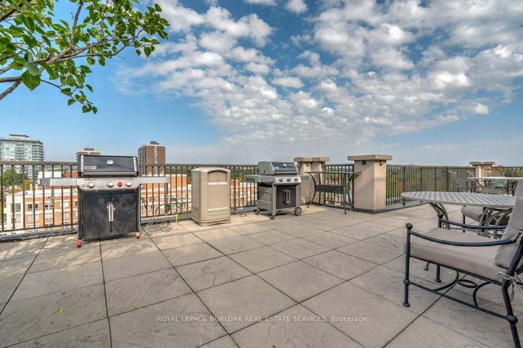 399 Elizabeth St, #506