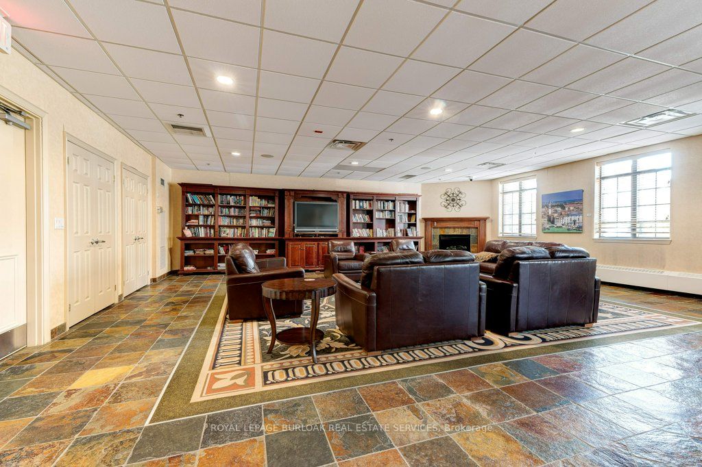 399 Elizabeth St, #506