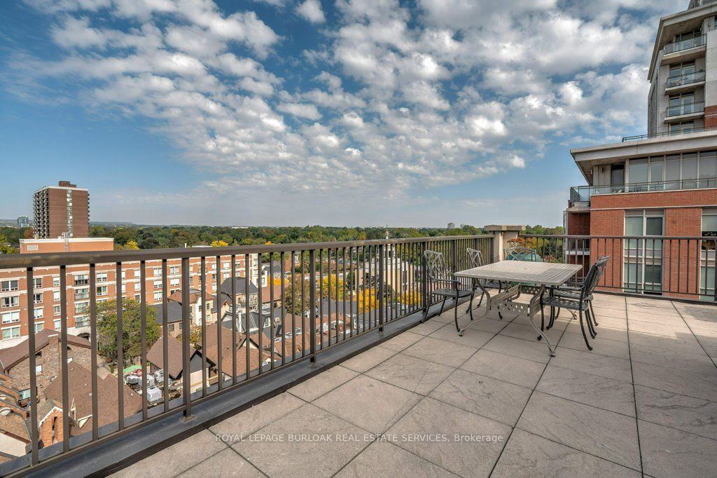 399 Elizabeth St, #506