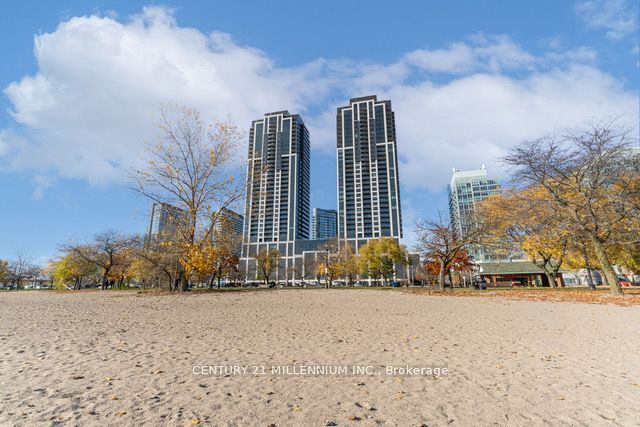 1926 Lakeshore Blvd, #3009