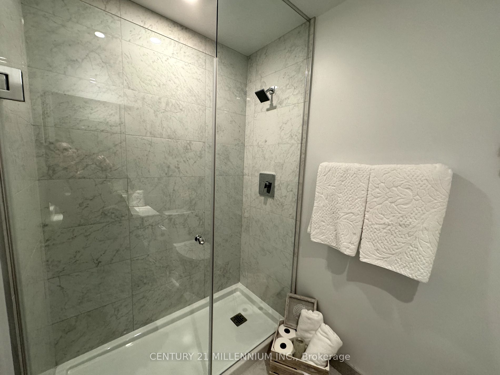 1926 Lakeshore Blvd, #3009