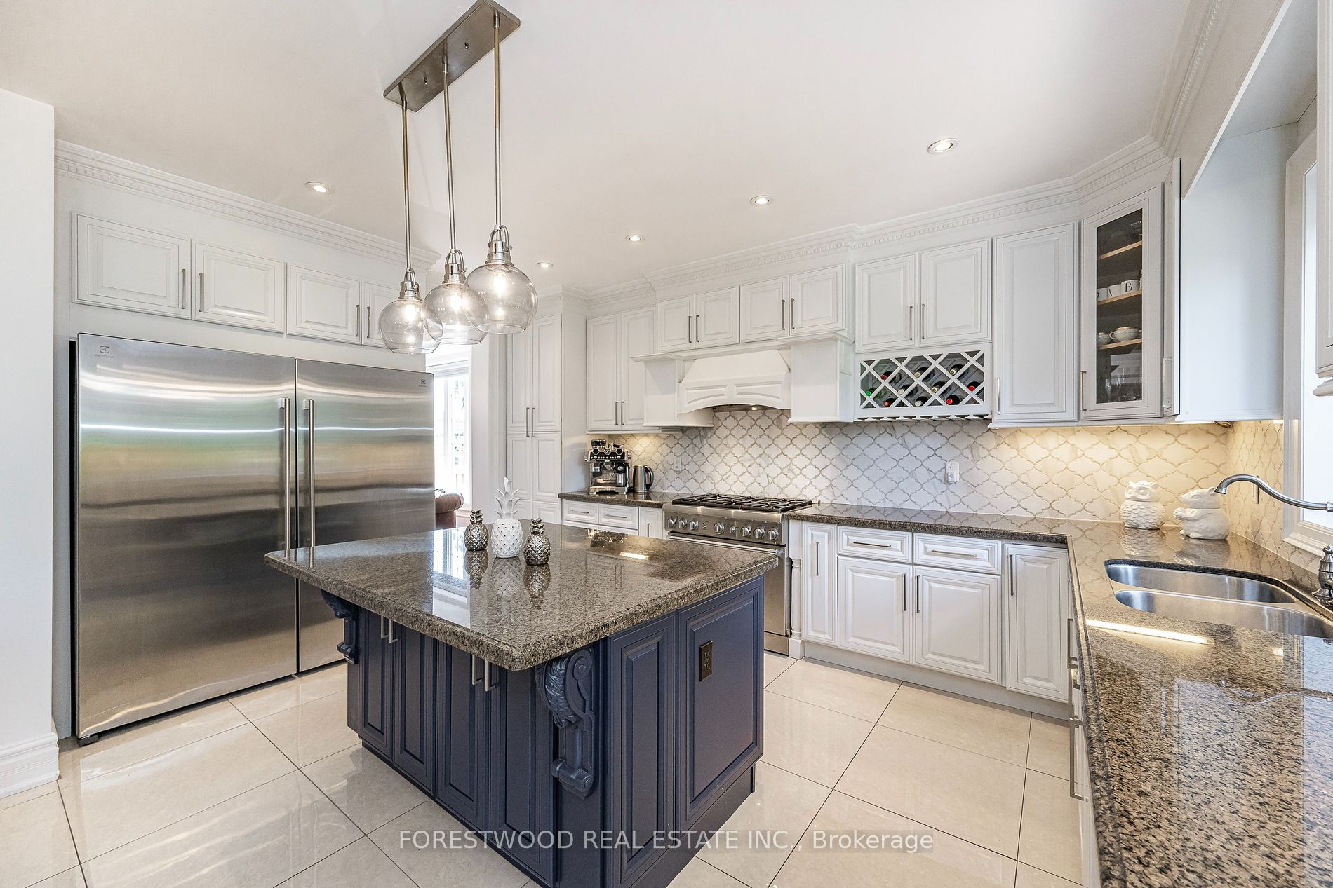 138 Winston Park Blvd
