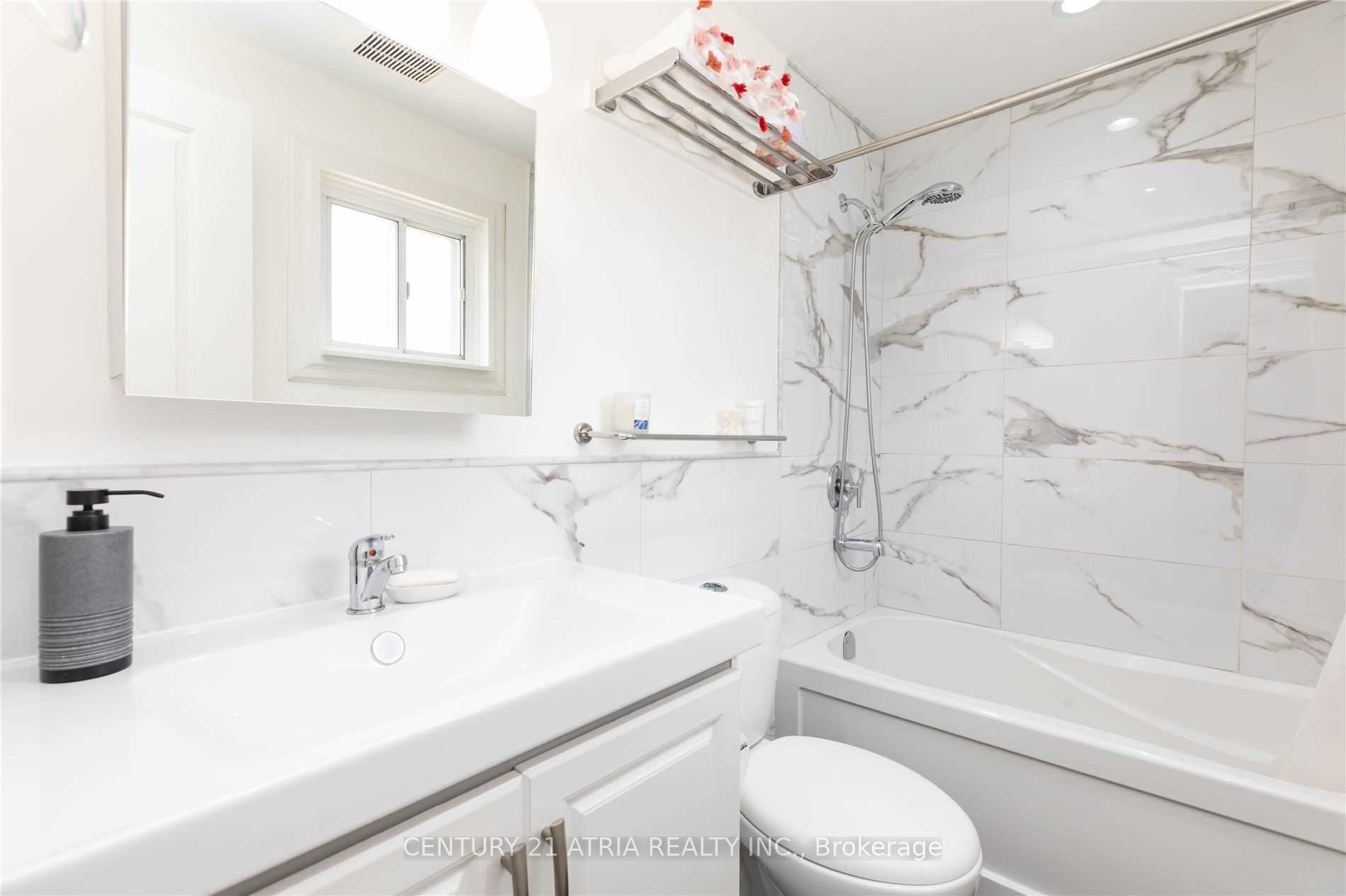 2594 Bromsgrove Rd