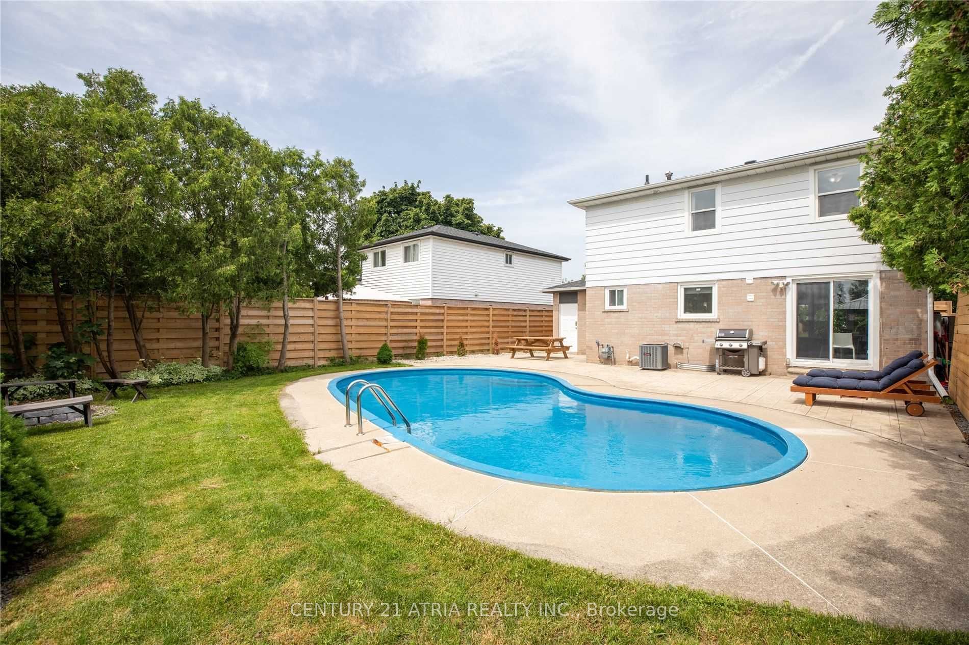 2594 Bromsgrove Rd