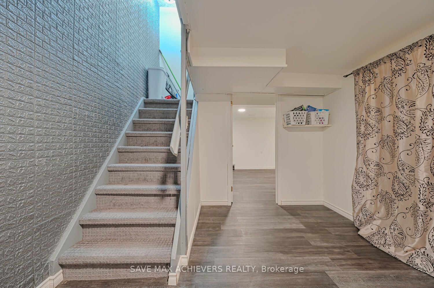 45 Hansen Road N #17