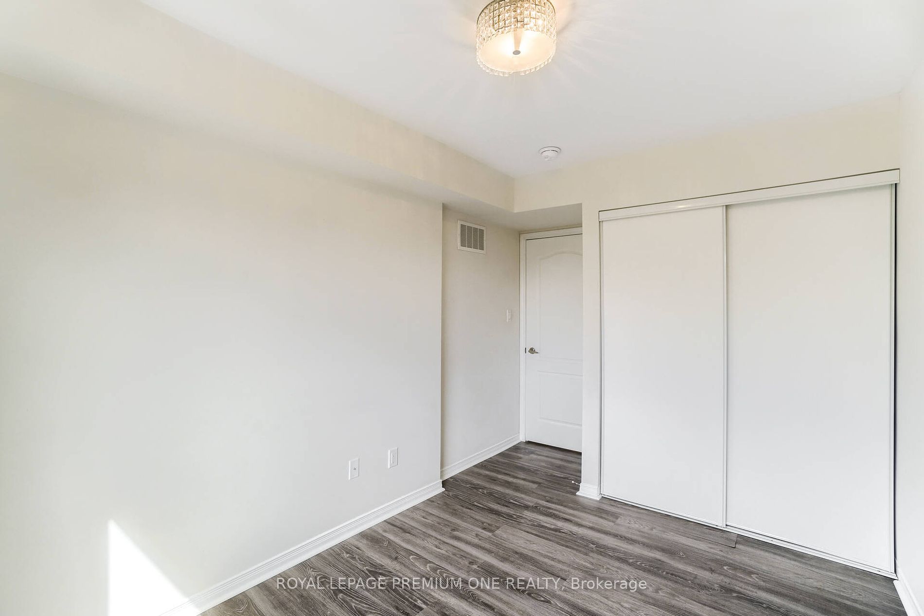 3 Applewood Lane, #211