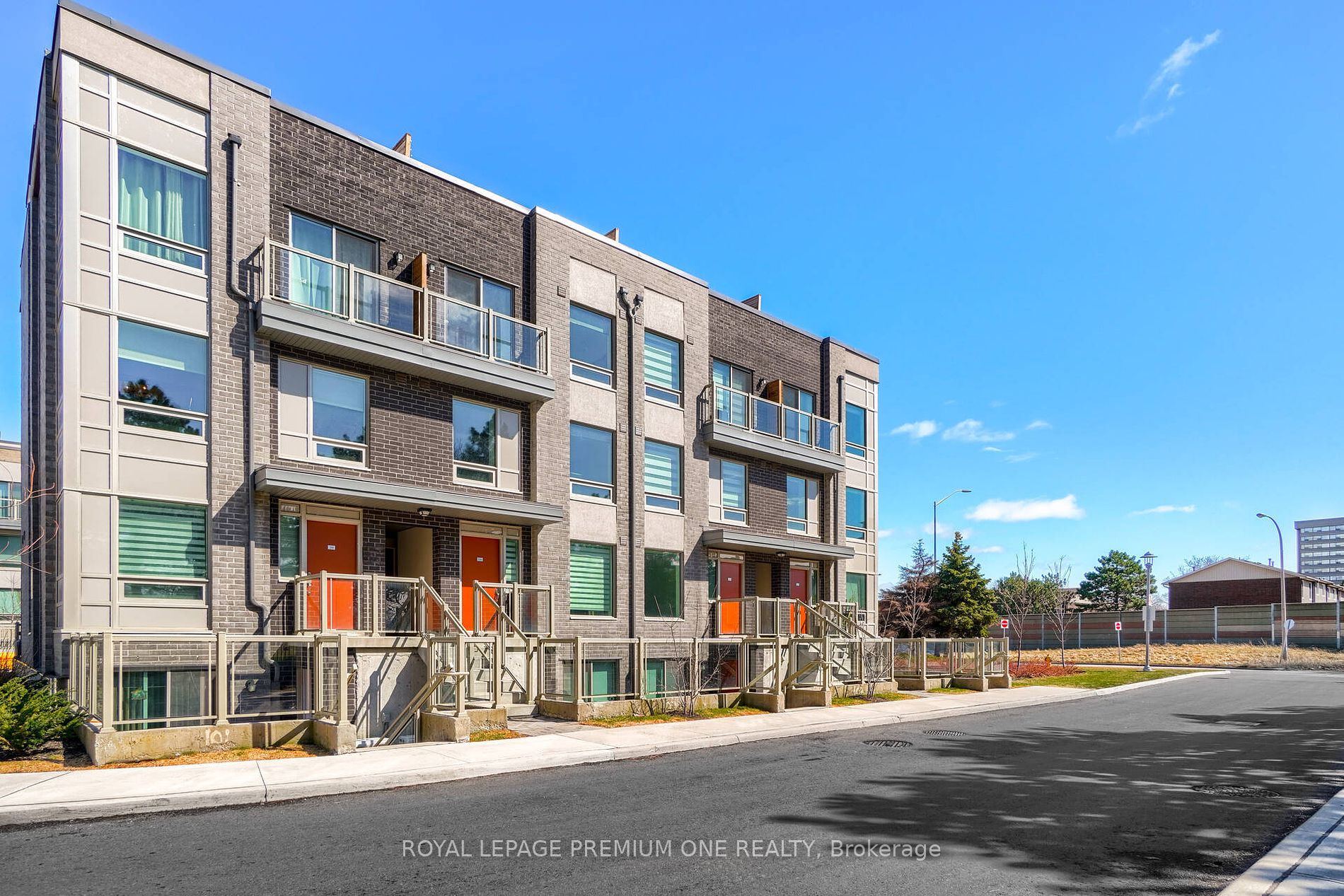 3 Applewood Lane, #211