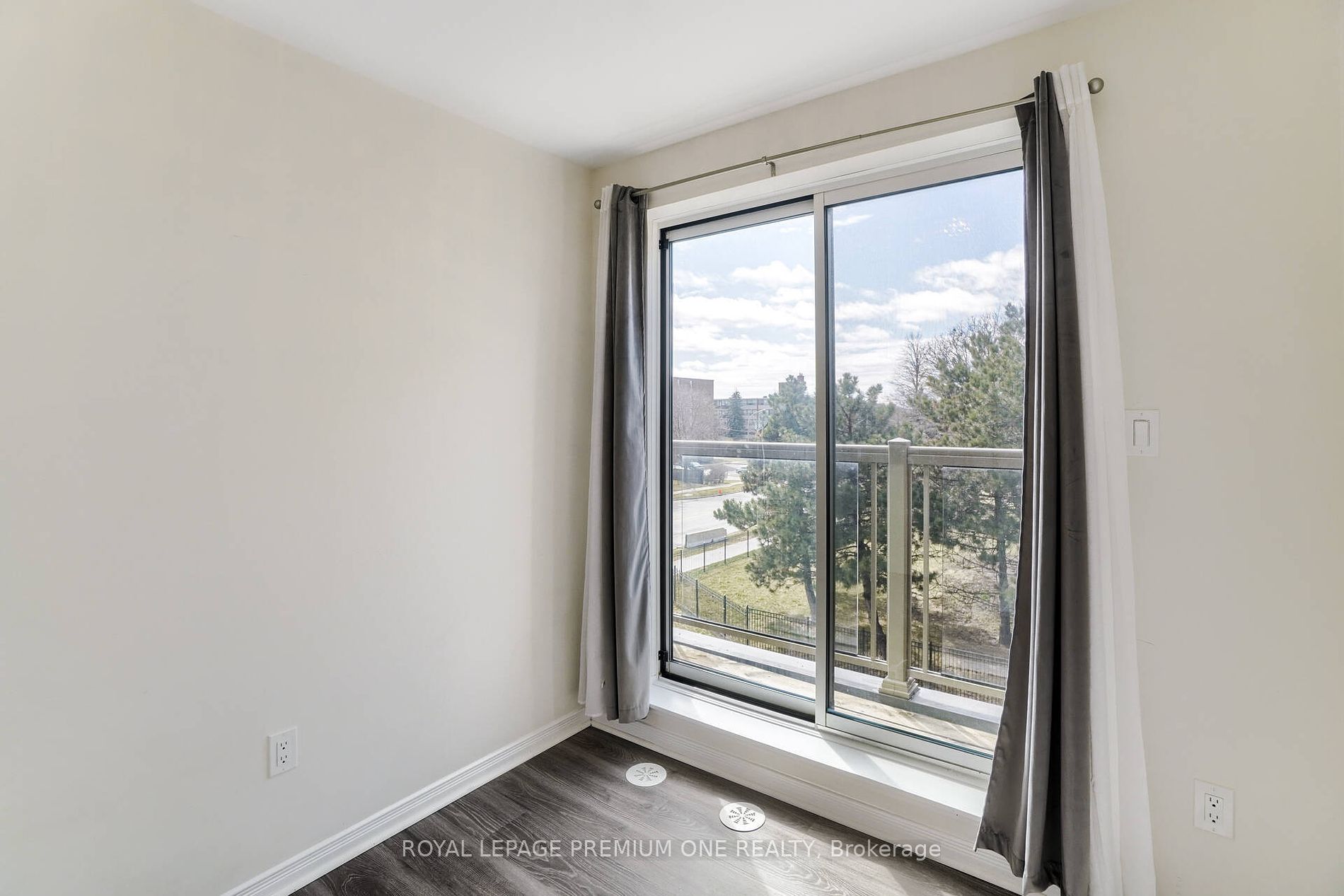 3 Applewood Lane, #211