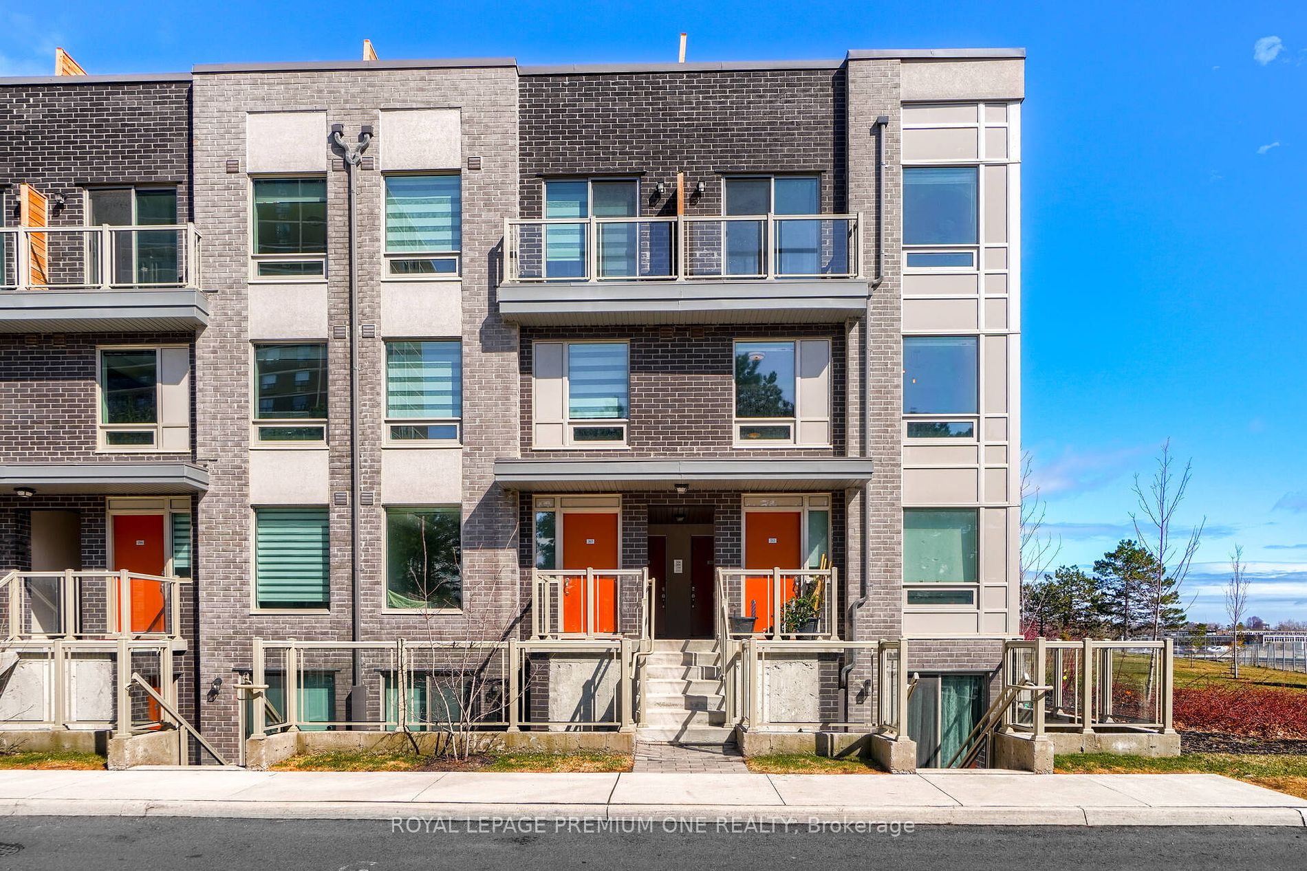 3 Applewood Lane, #211