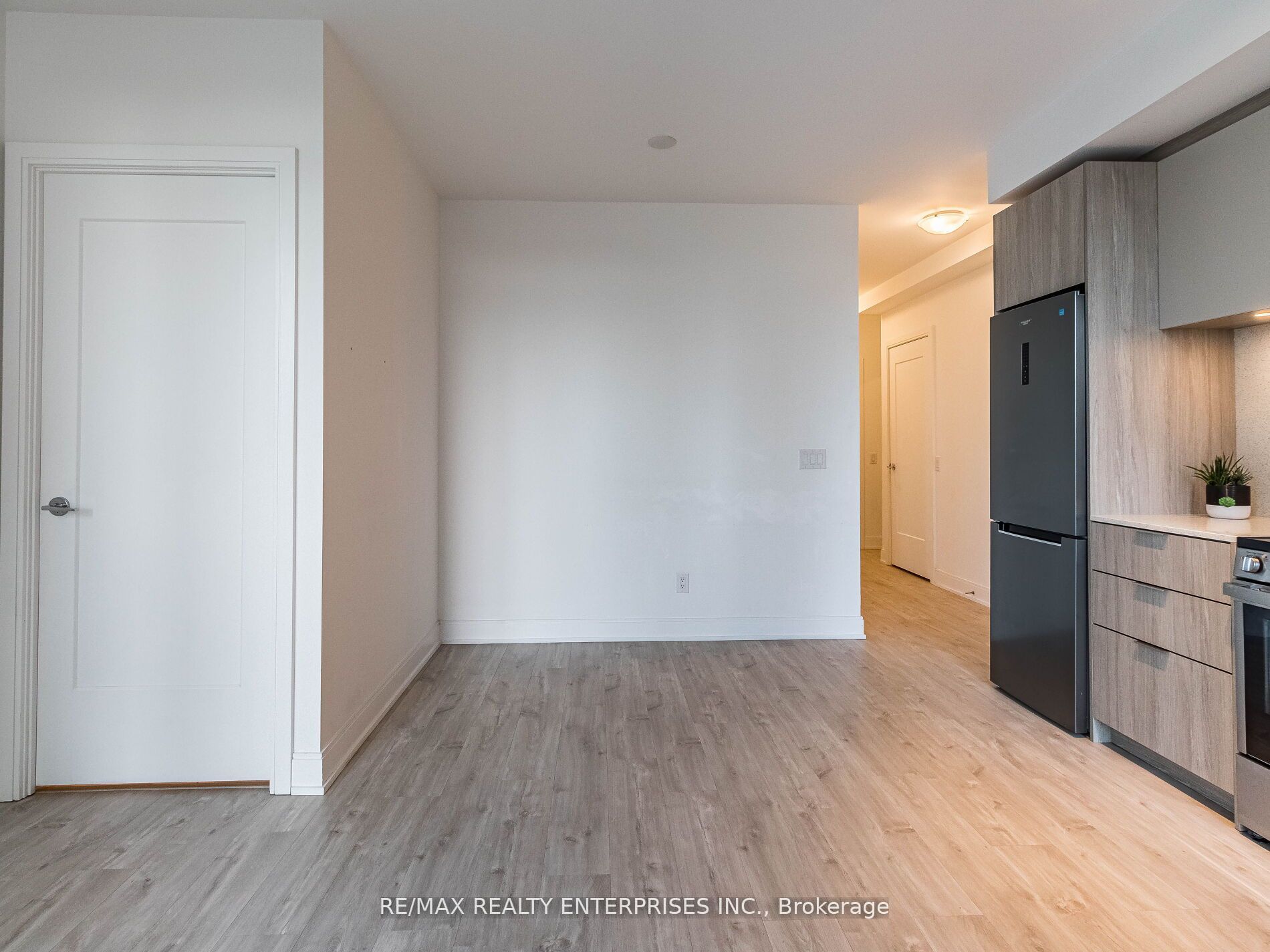 70 Annie Craig Drive #402