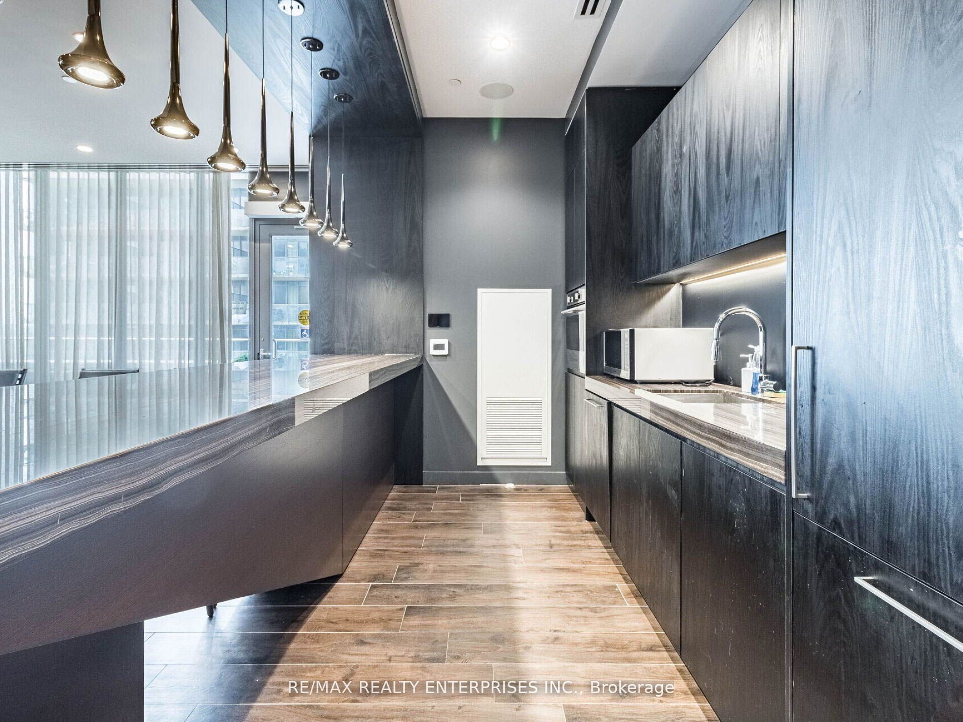 70 Annie Craig Drive #402
