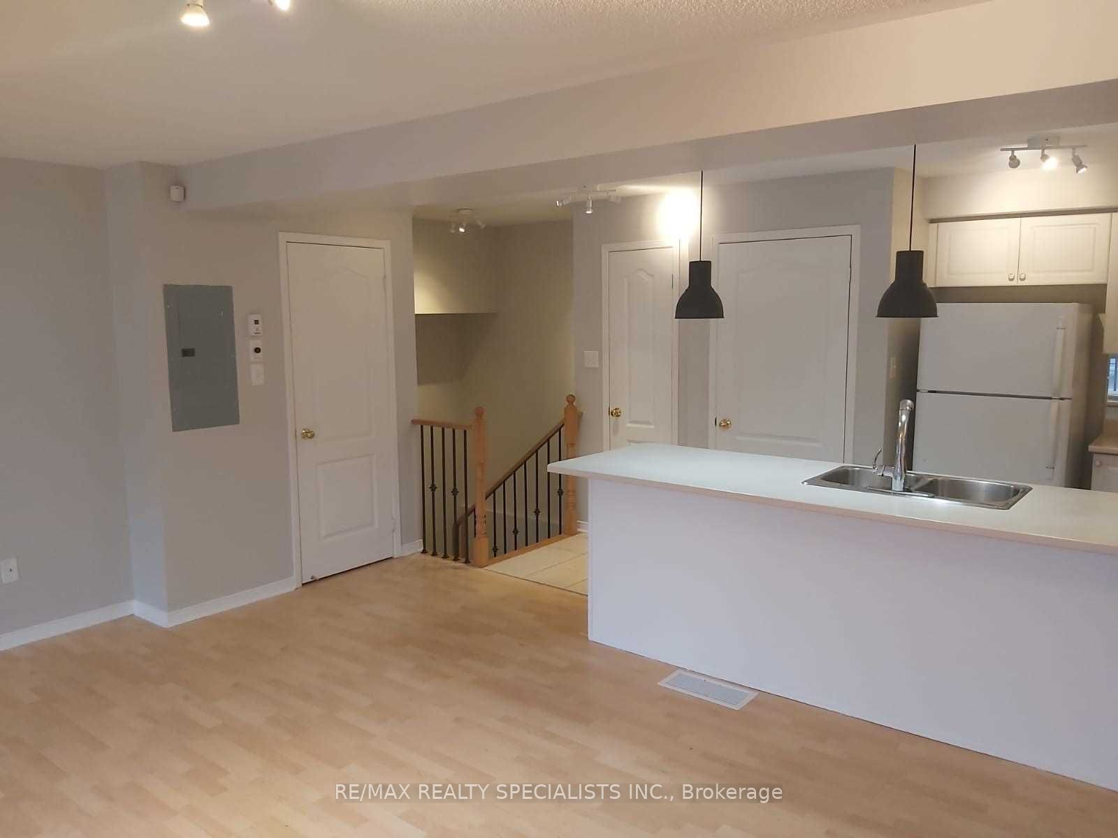 3250 BENTLEY Drive, #7
