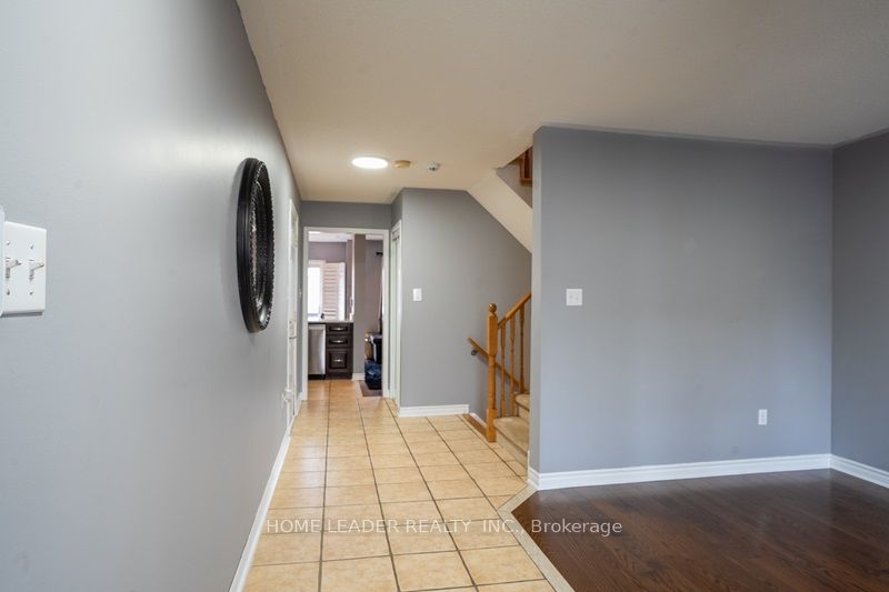 84 Tianalee Cres