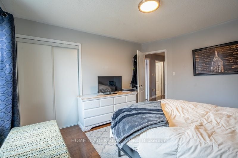 84 Tianalee Cres